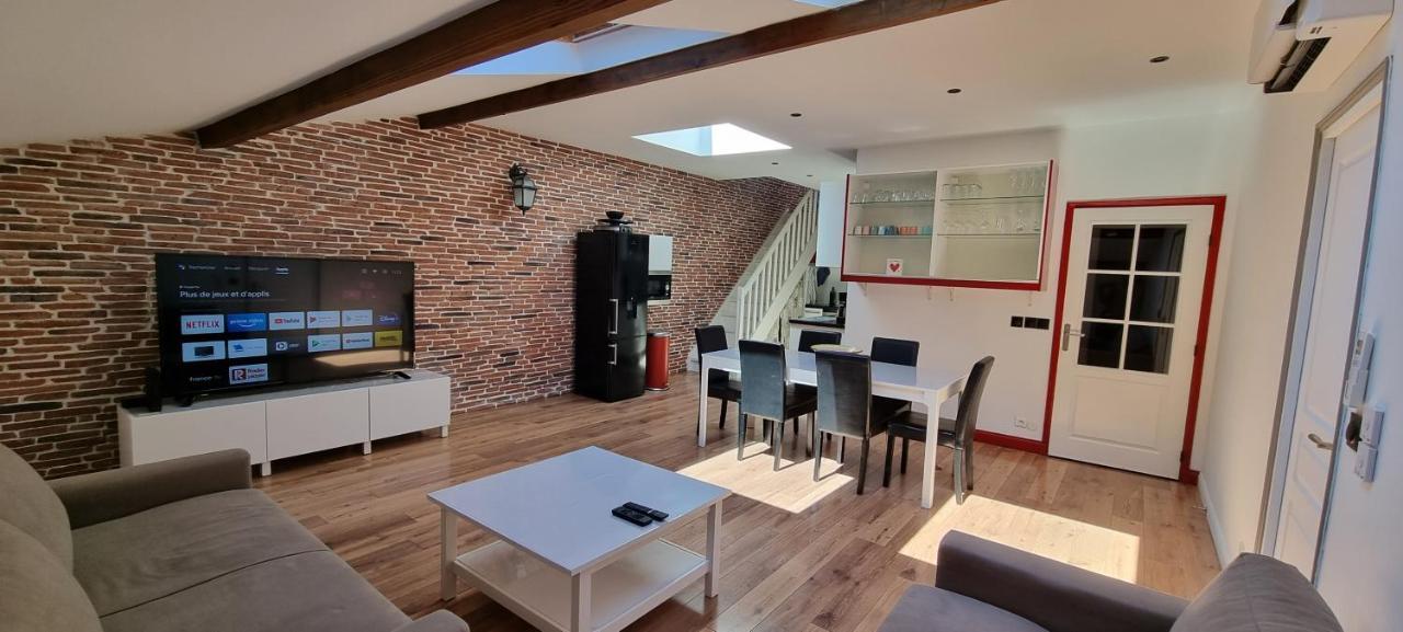 Loft 80m2 en plein cœur de la vieille ville 3 étoiles Toulon Extérieur photo