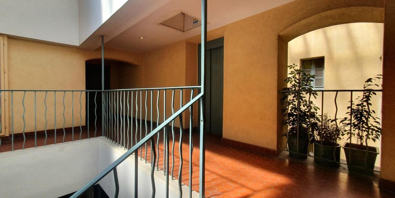 Loft 80m2 en plein cœur de la vieille ville 3 étoiles Toulon Extérieur photo