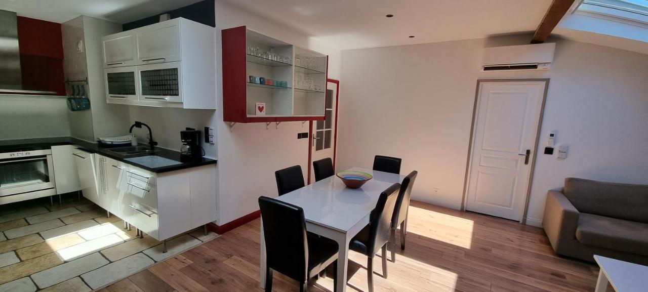 Loft 80m2 en plein cœur de la vieille ville 3 étoiles Toulon Extérieur photo
