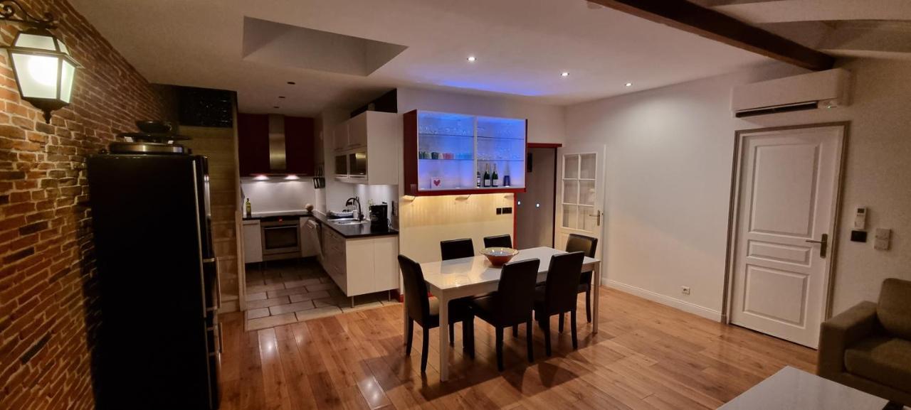 Loft 80m2 en plein cœur de la vieille ville 3 étoiles Toulon Extérieur photo